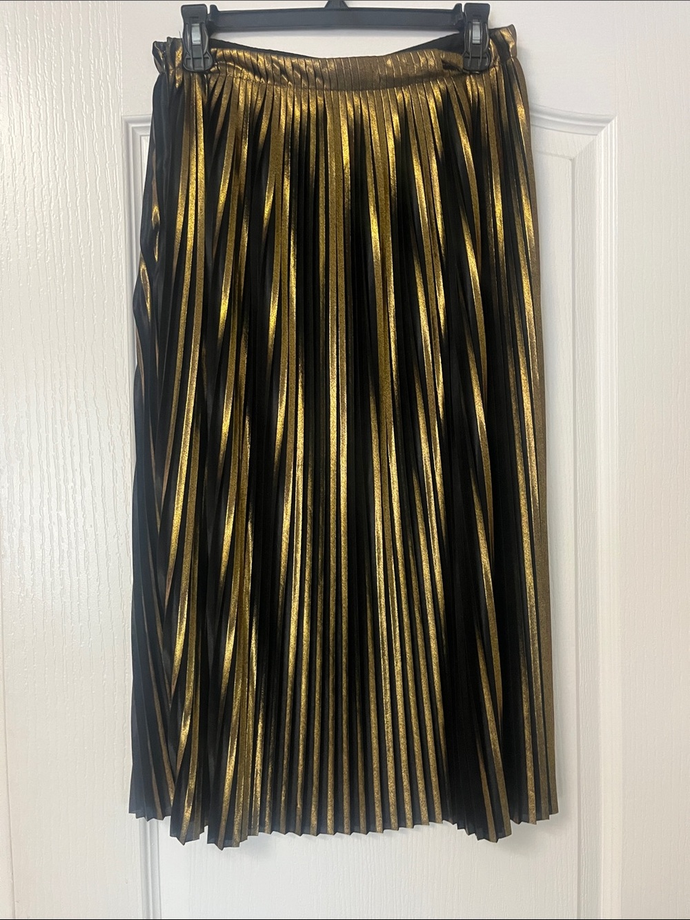Avec Les Filles Metallic Gold and Black Pleated Midi Skirt